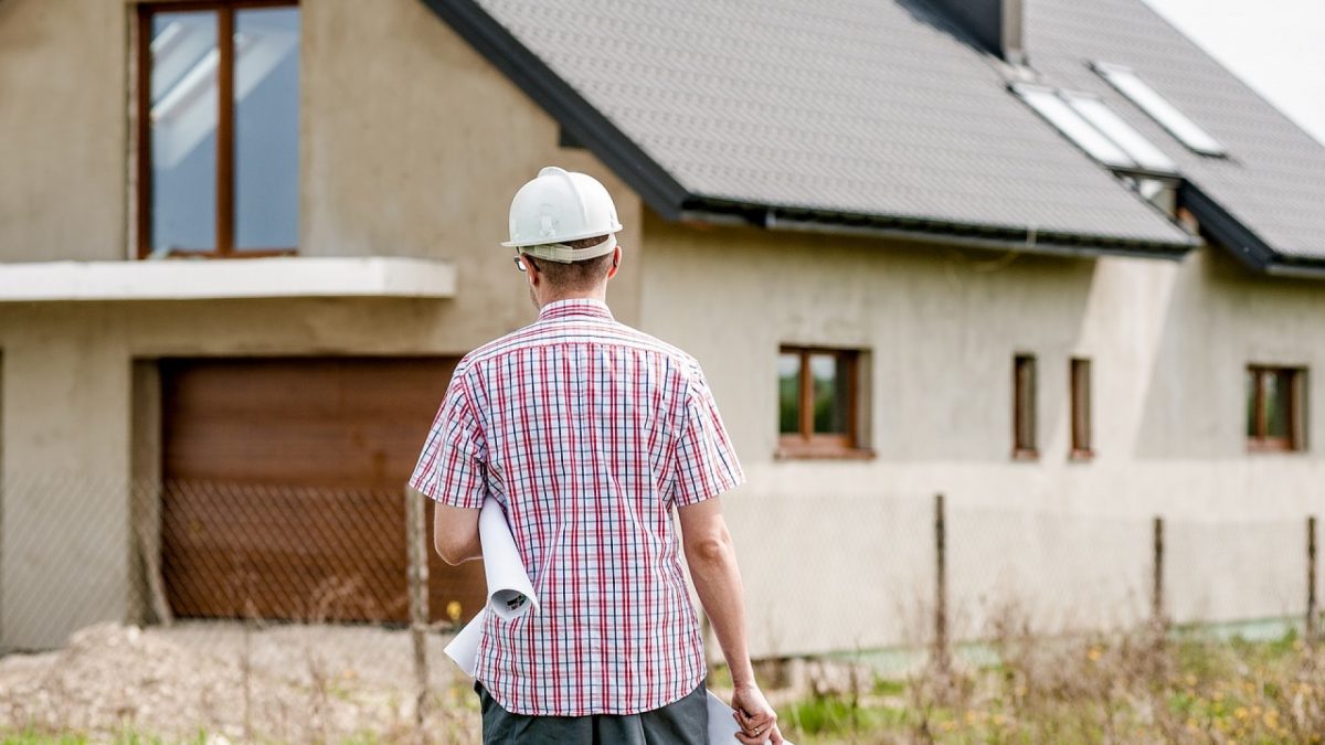 Construction d’une maison individuelle : les avantages de faire appel à un architecte clé en main