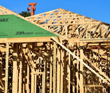 Pourquoi est-il intéressant de faire construire une maison ossature bois ?