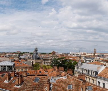 Changer sa menuiserie pour une rénovation de maison réussie à Toulouse